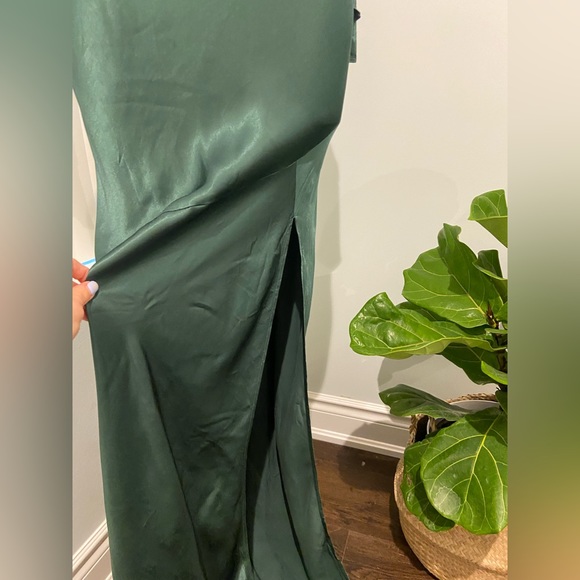 Beautiful satin cold shoulder gown - Picture 6 of 10